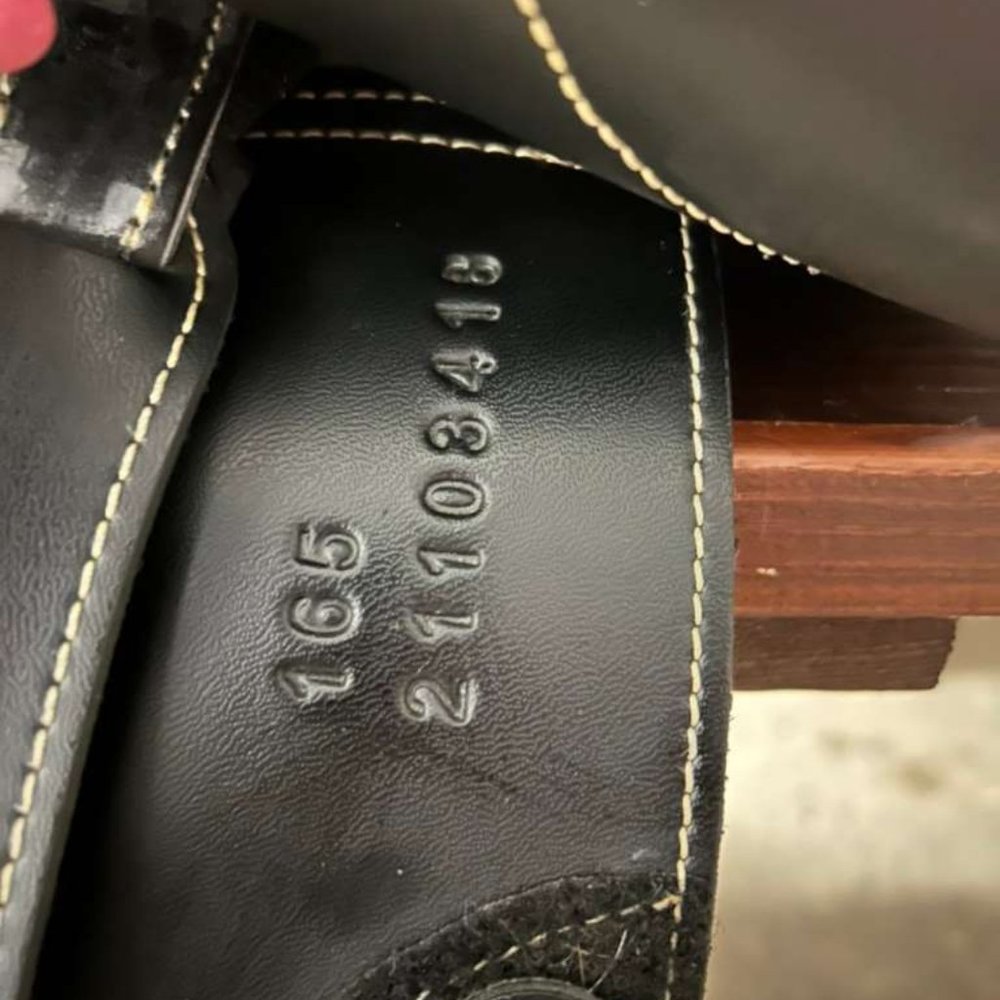 Ikonic light saddle 16.5 inch